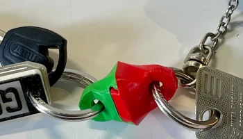 Быстросъемный магнитный брелок Быстросъемный магнитный брелок