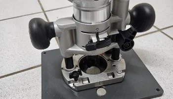 Einlegeplatte f&uuml;r einen Fr&auml;stisch mit Oberfr&auml;se Makita DR...
