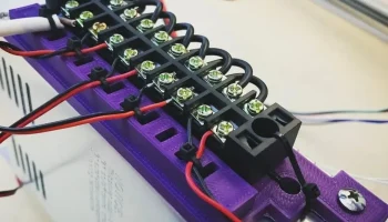 Распределение питания JeSc HyperCube 12 В (клеммный блок...