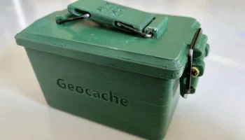 Мини-банка с боеприпасами с логотипом Cache......