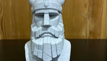 Ярлхеймский моаи викингов 1