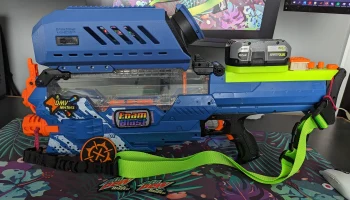 Крышка батарейного отсека Nerf Rival Nemesis - необычная... 9
