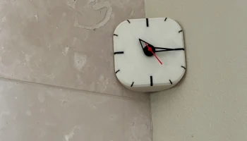 KornerClock - настенные часы для угла комнаты 1