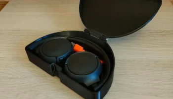 Дорожный футляр для наушников JBL Tune 500BT