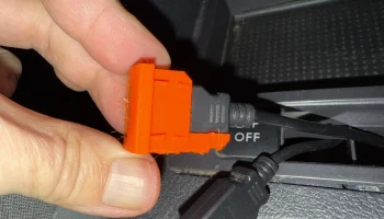 Адаптер USB-порта VW Golf/Touran с замком-молнией