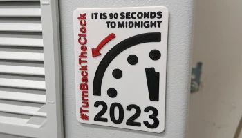 Часы Судного Дня 2023