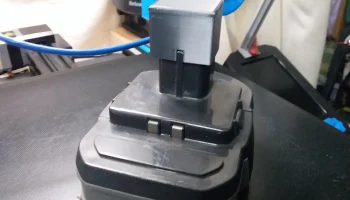 Крышка аккумулятора Ryobi 14,4 В 1