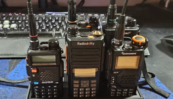 Подставка для радиолюбителей HT