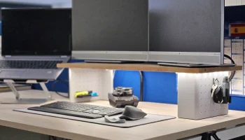 FlexiStand - Модульная подставка для монитора.........