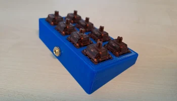 Клавиатура Cherry MX внешнего управления радиосистемой ICOM 1