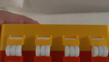 AAA, батарейный отсек на петлях PIP 8
