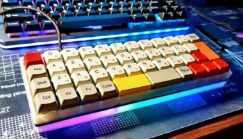 Чехол для клавиатуры Handwired или Contra