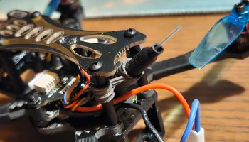 Антенна Eachine Novice 2 с косичками...