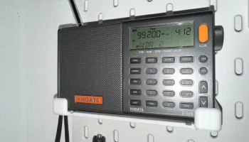 Держатель Skadis для радиоприемника XHDATA D-808