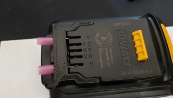Адаптер для аккумулятора Dewalt 1