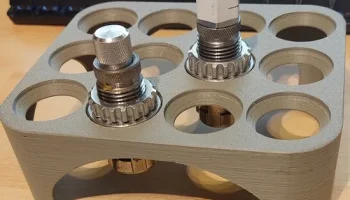 Стенд для втулок Hornady Lock-N-Load Стенд для втулок Hornady Lock-N-Load