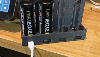 USB-держатель для батарей Ryobi 4 В 1