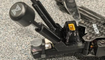 GepRC Tern LR40 XT30, держатели для двойной антенны и зум...