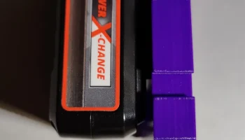 Прочный настенный держатель для батареек Einhell. 4