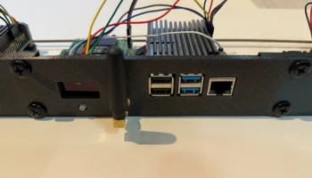 19-дюймовый стоечный Raspberry Pi + OLED и кнопка + SSD +... 5