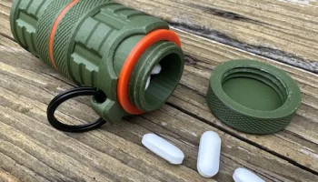 Увеличенный контейнер - брелок для мелочей 0