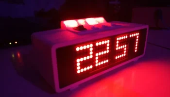 DJ Clock - часы, VUMeter, термометр, текстовый дисплей и... 1