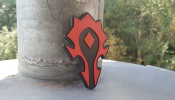 Магнит с логотипом World of Warcraft Horde 2