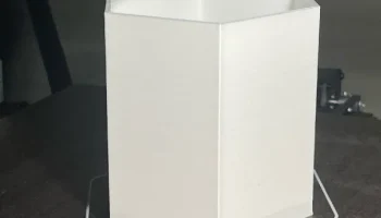 Простая шестиугольная ваза
