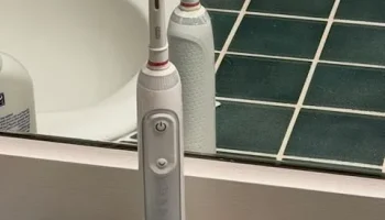 Чехол для зубной щетки с утиной головкой для Oral-B.........
