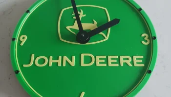 Часы John Deere