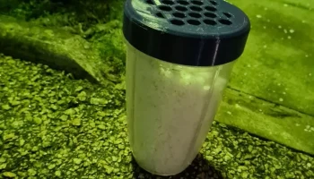 Крышка распределителя соли (для контейнера Nutribullet)... 1