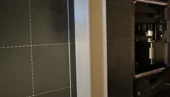Длинная пещера с видом на аквариум... 1