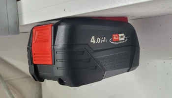 Настенное крепление для аккумулятора Bosch PowerForAll 18 В