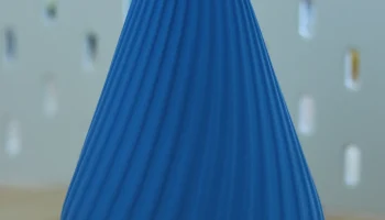 Wavy vase