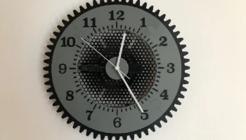настенные часы (переработка катушки prusa) настенные часы (переработка катушки prusa)