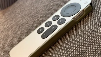 Плоский чехол для пульта Apple TV Remote 1