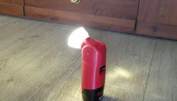 Переносная лампа Milwaukee M12 с регулируемым углом головы 7