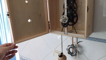 Маятниковый часовой механизм 3