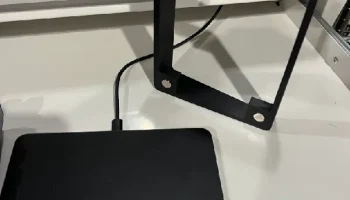 Подставка для трекпада Apple Magic на магнитных ножках......