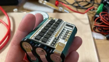 5S1P 18650 Держатель кювет треугольный