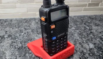 Держатель радиоприемника Baofeng UV5R UV-5R Держатель радиоприемника Baofeng UV5R UV-5R