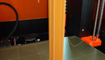 Плинтус для кухни B&Q GoodHome с квадратным торцом 1