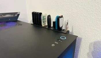магнитный USB-держатель 2