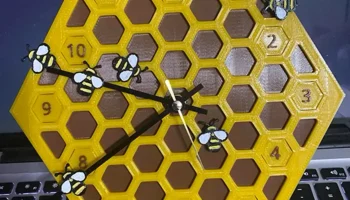 Настенные часы с пчелиным ульем Настенные часы с пчелиным ульем