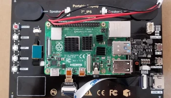 Корпус Pi4 с 7-дюймовым ЖК-экраном и вентилятором 6