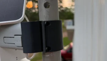 Крепление на стойку 1 дюйм для солнечной камеры Wyze...... 4