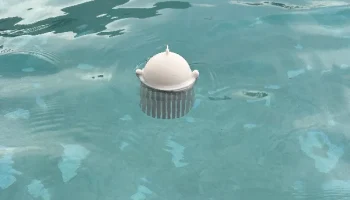 Chlorine tablet pool bobber 2