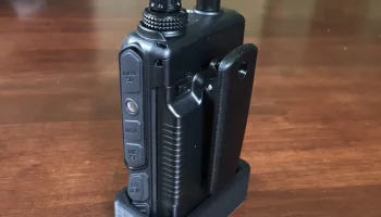 Стабильная базовая подставка Yaesu FT2D 1