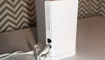 Настенный держатель xiaomi mash ac1200 Настенный держатель xiaomi mash ac1200