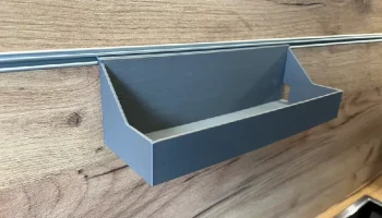 Korb f&uuml;r die K&uuml;chenwand mit Rinne. Корзина для кухни нас... 1